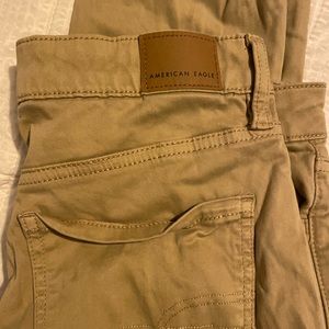 Women’s High rise khaki jeggings